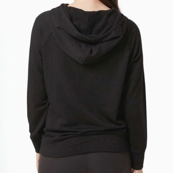 Eddie Bauer Women's Black Poly/Rayon Long Sleeve Pullover Hoodie - Picture 3 of 16